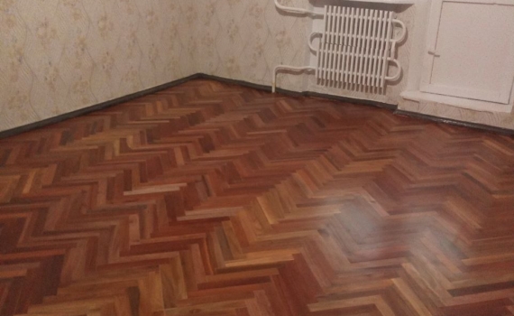 Старый паркет: спасать или выбрасывать? Три теста для принятия решения Старый паркет: спасать или выбрасывать? Три теста для принятия решения