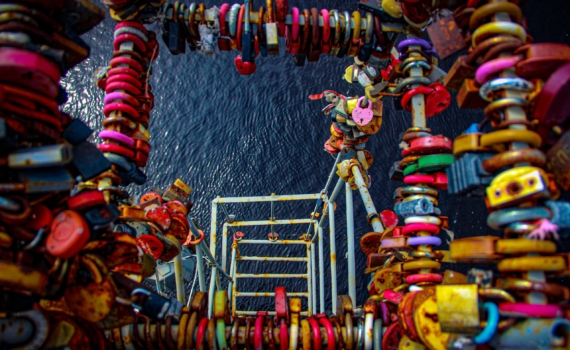 Дети в ЛНР получили робототехнические комплексы и образовательные конструкторы Дети в ЛНР получили робототехнические комплексы и образовательные конструкторы